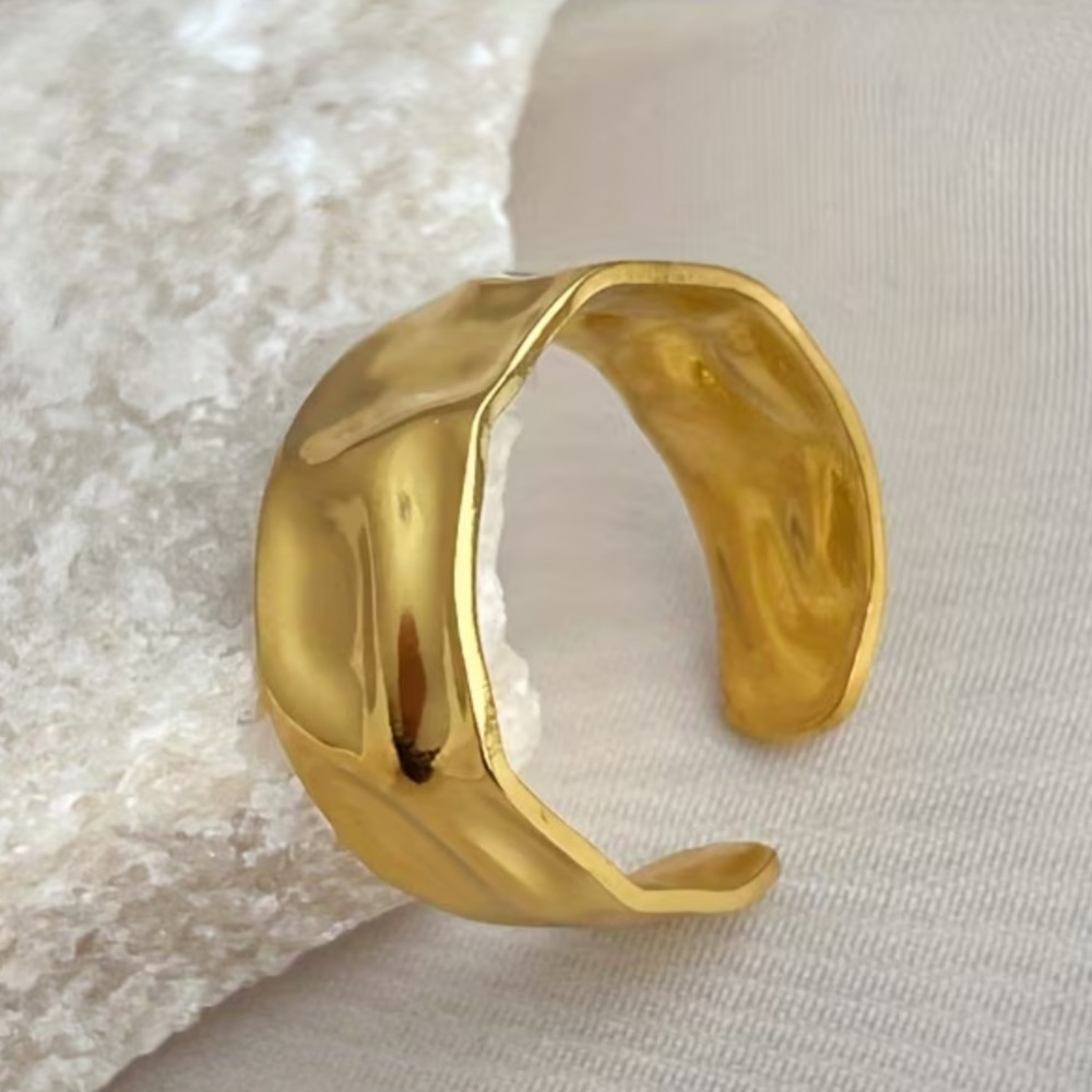 New! Wide Ring Band Textured Ring Adjustable (1044) NWOT